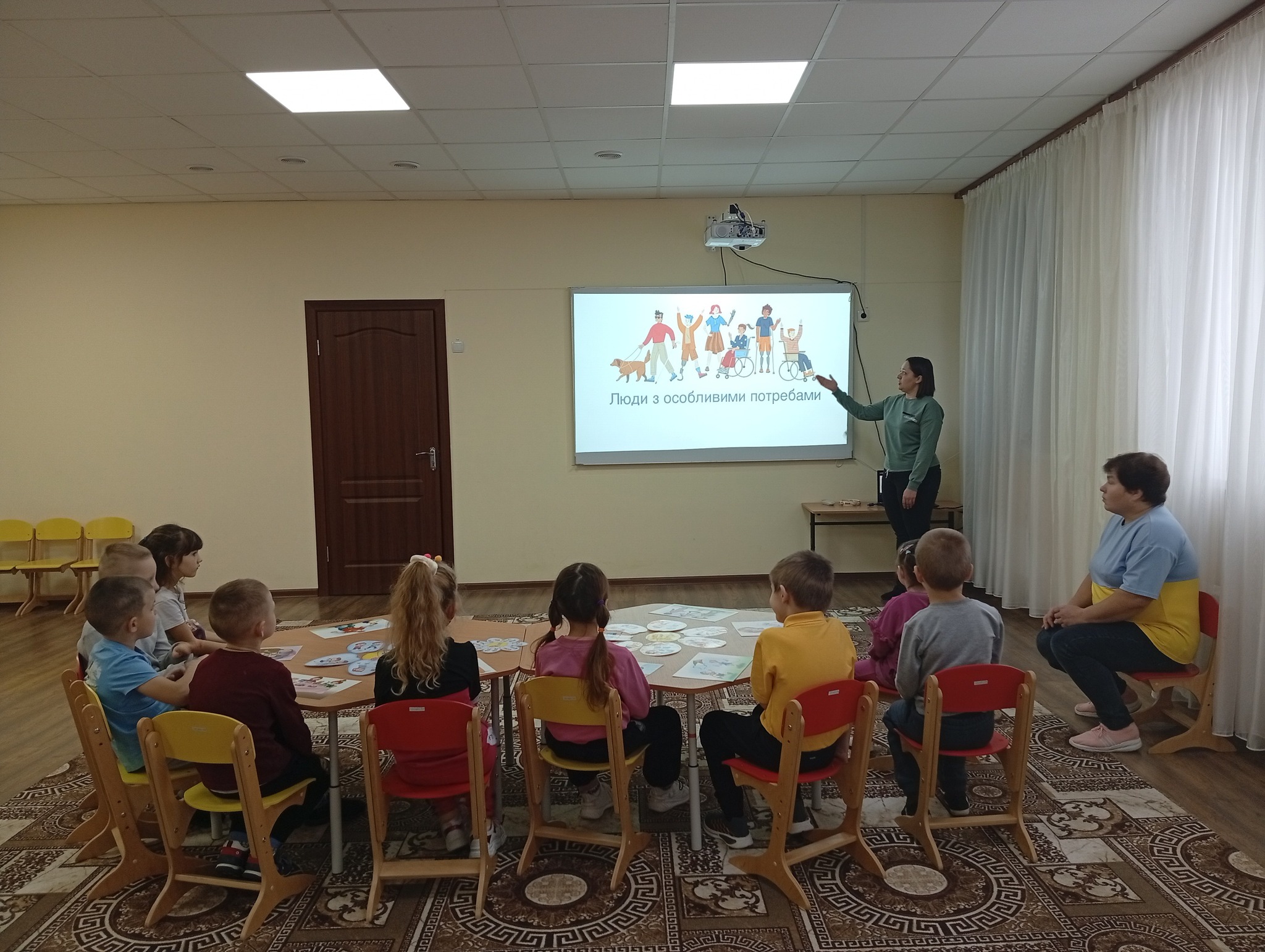 Фото без опису