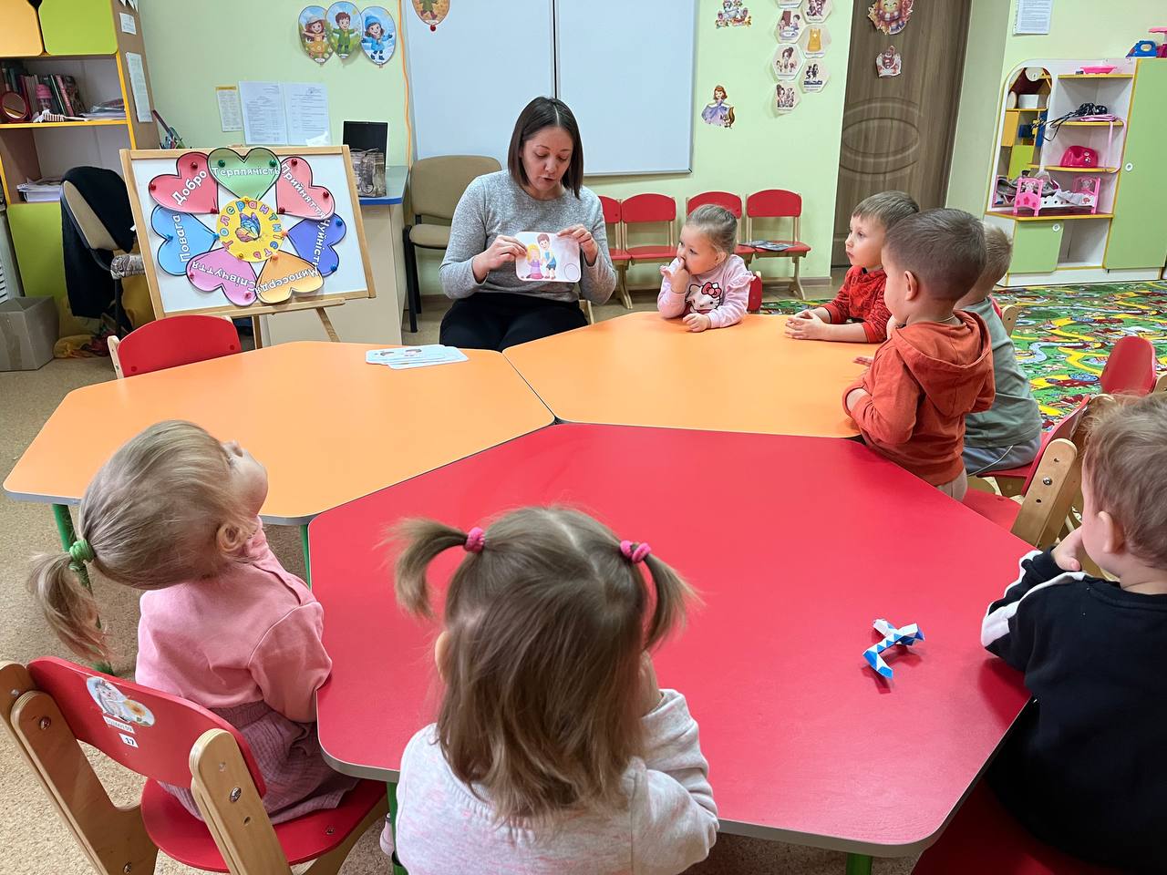 Фото без опису