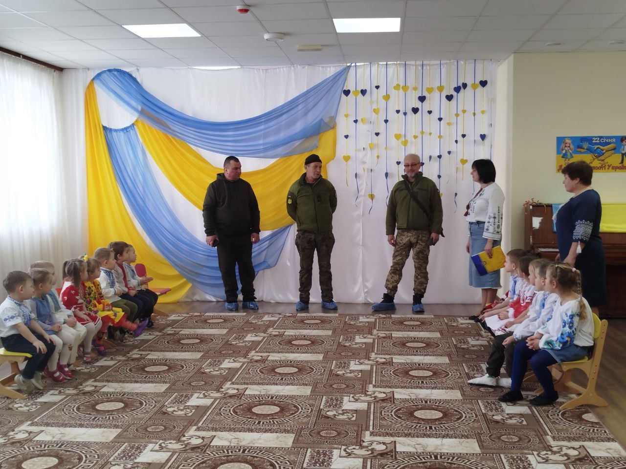 Фото без опису