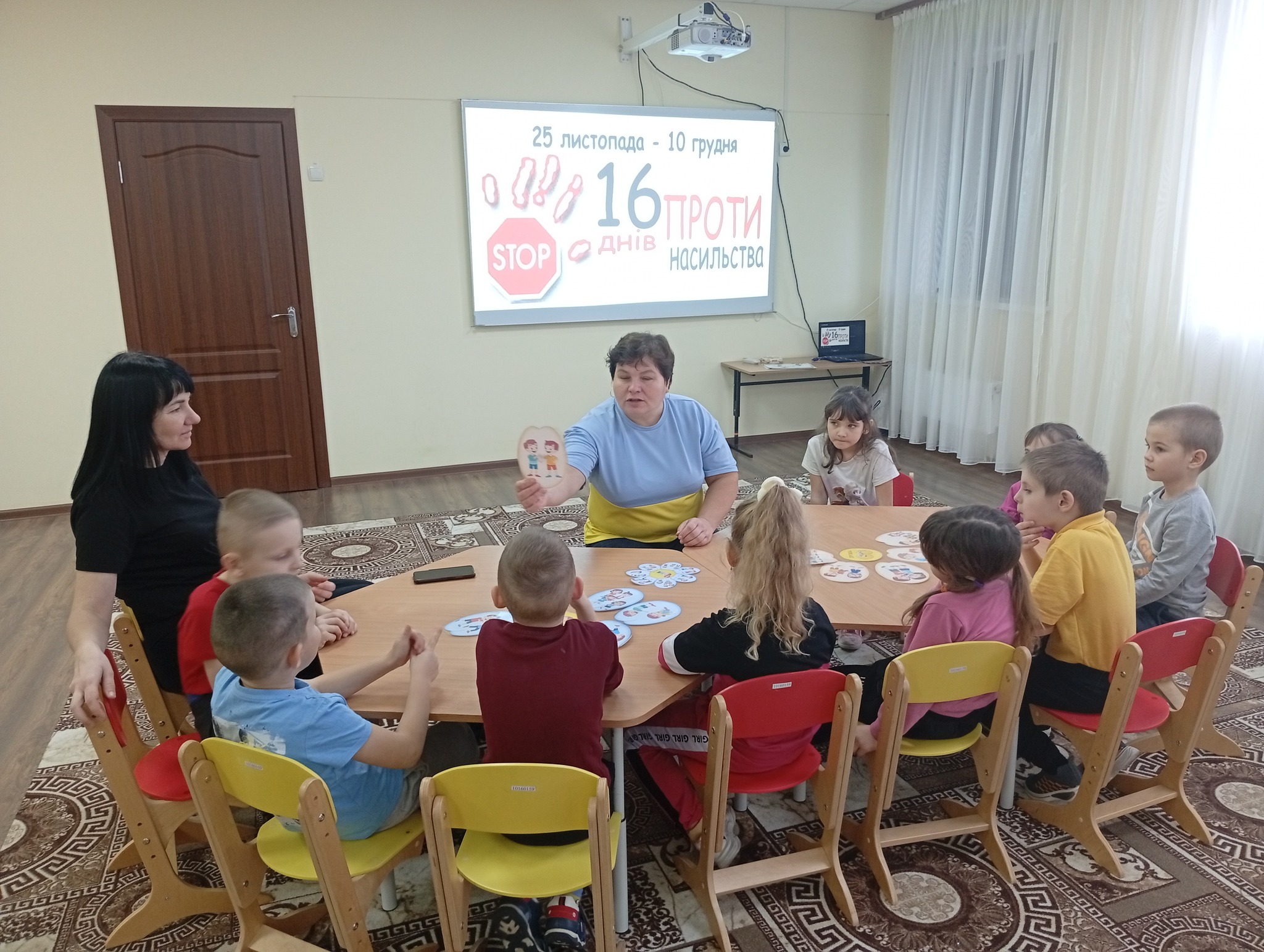 Фото без опису