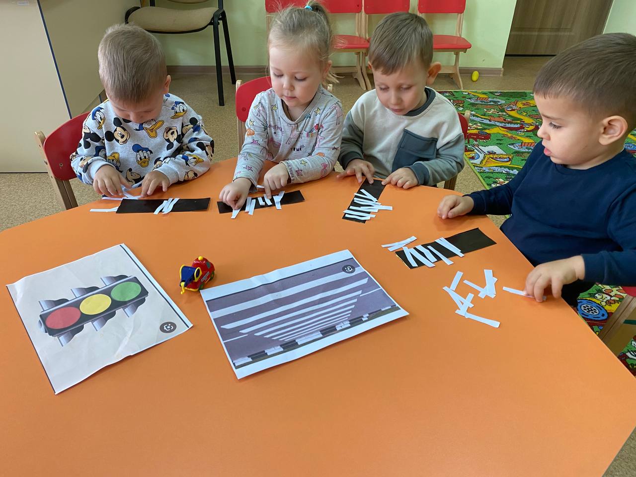 Фото без опису