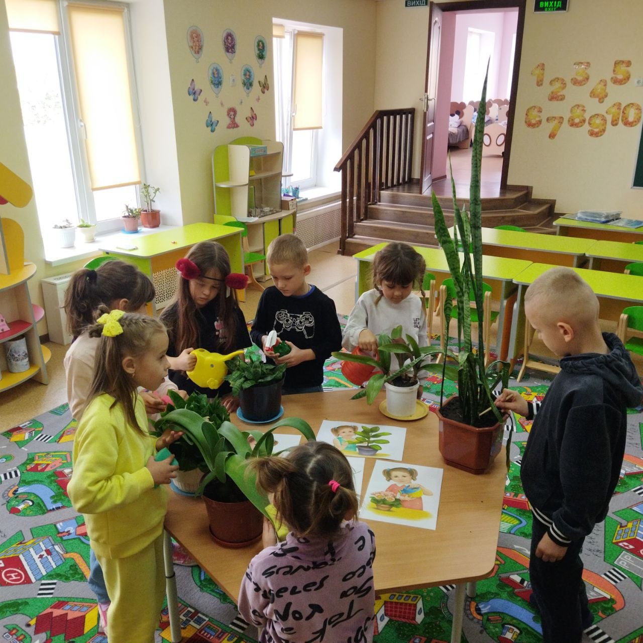 Фото без опису