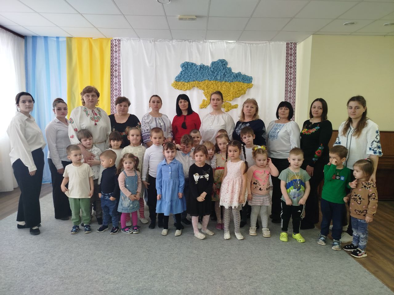 Фото без опису