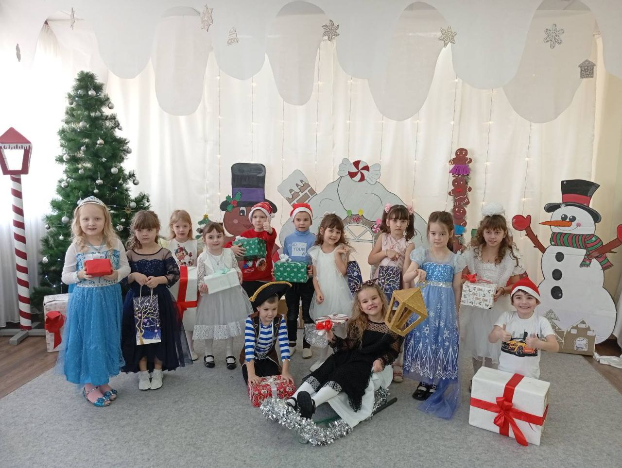 Фото без опису