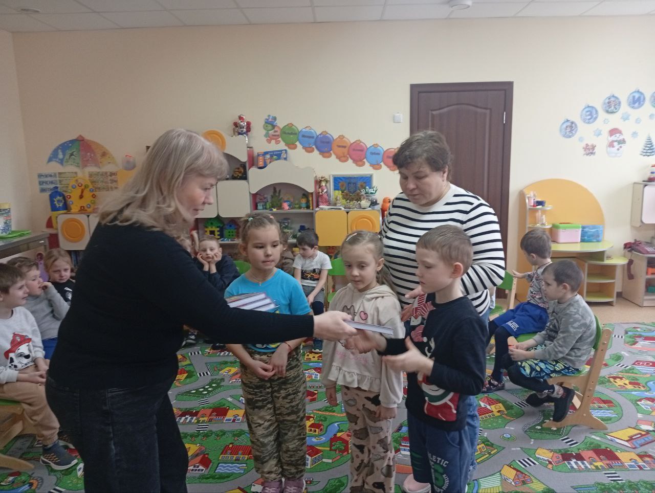 Фото без опису