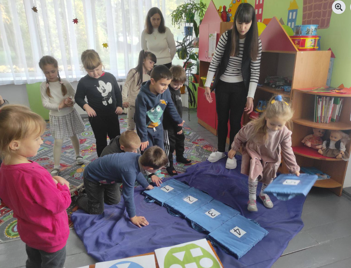 Фото без опису