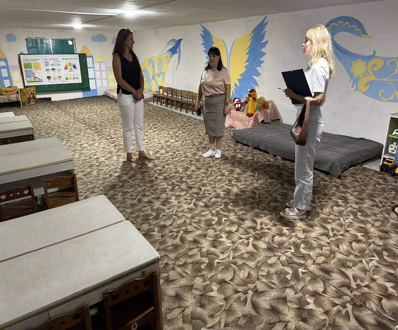 Фото без опису