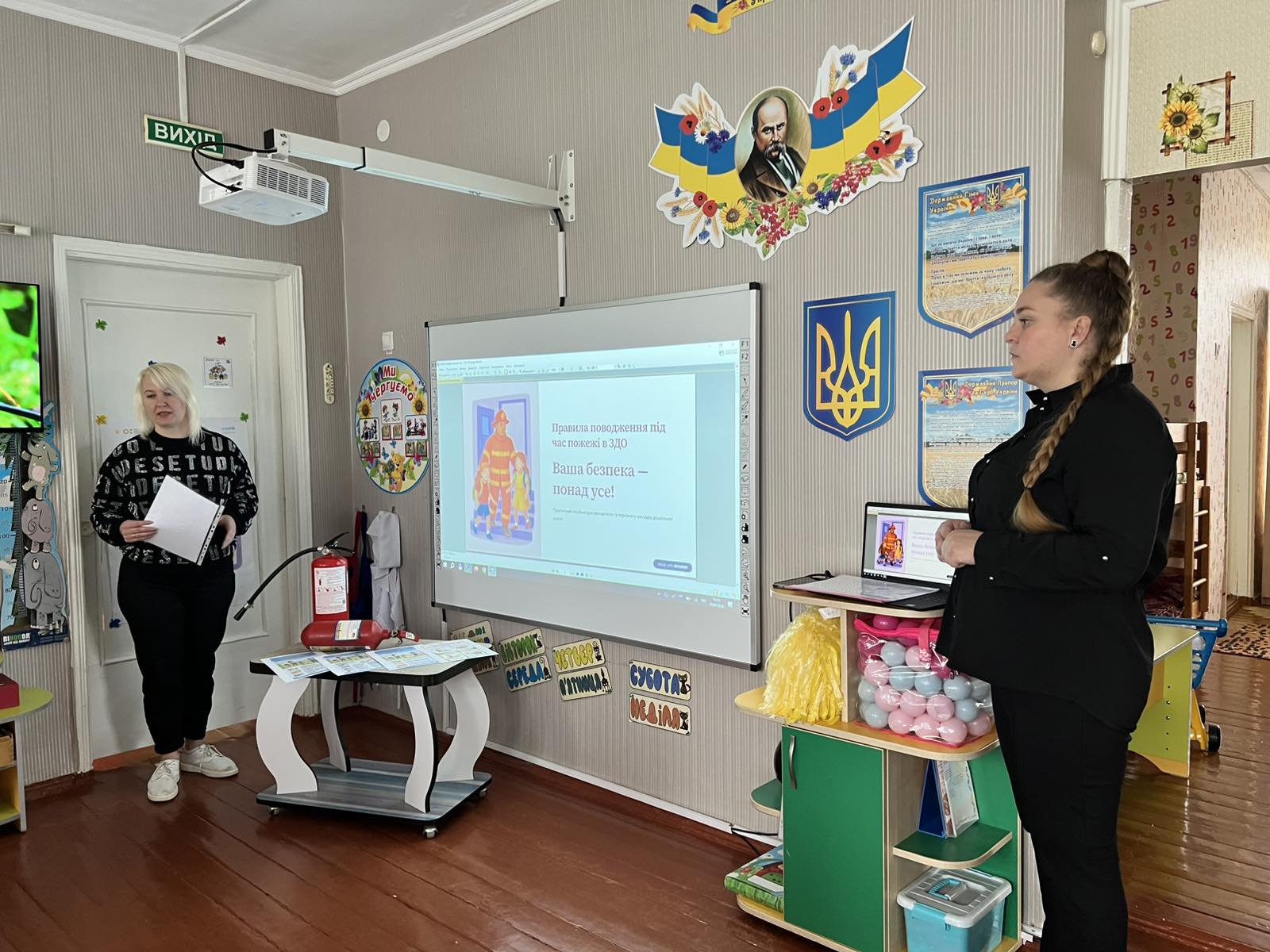 Фото без опису