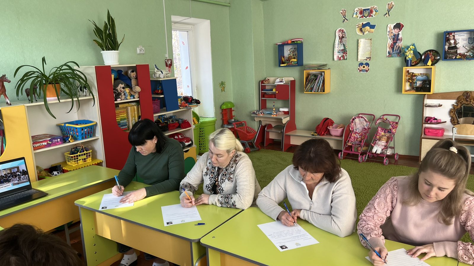 Фото без опису