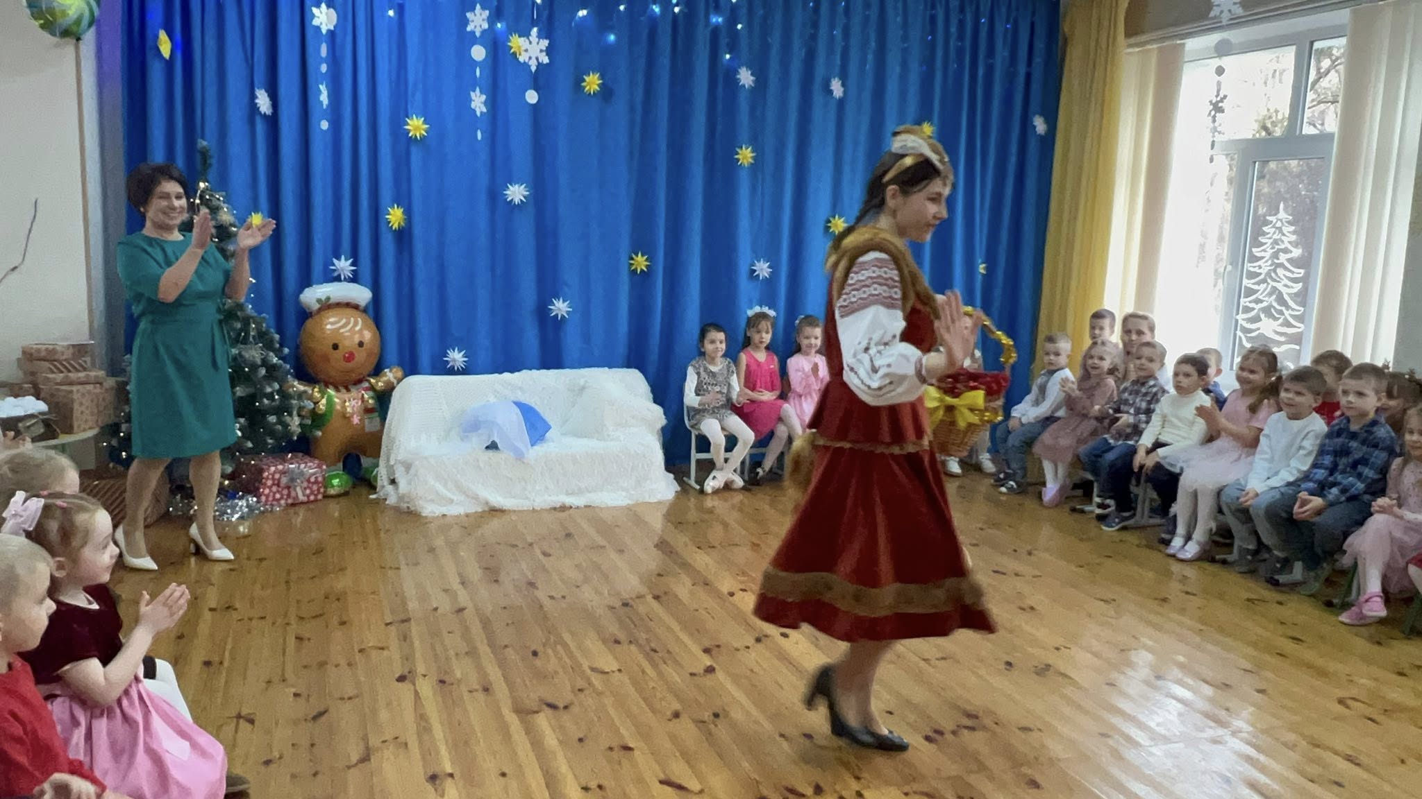 Фото без опису