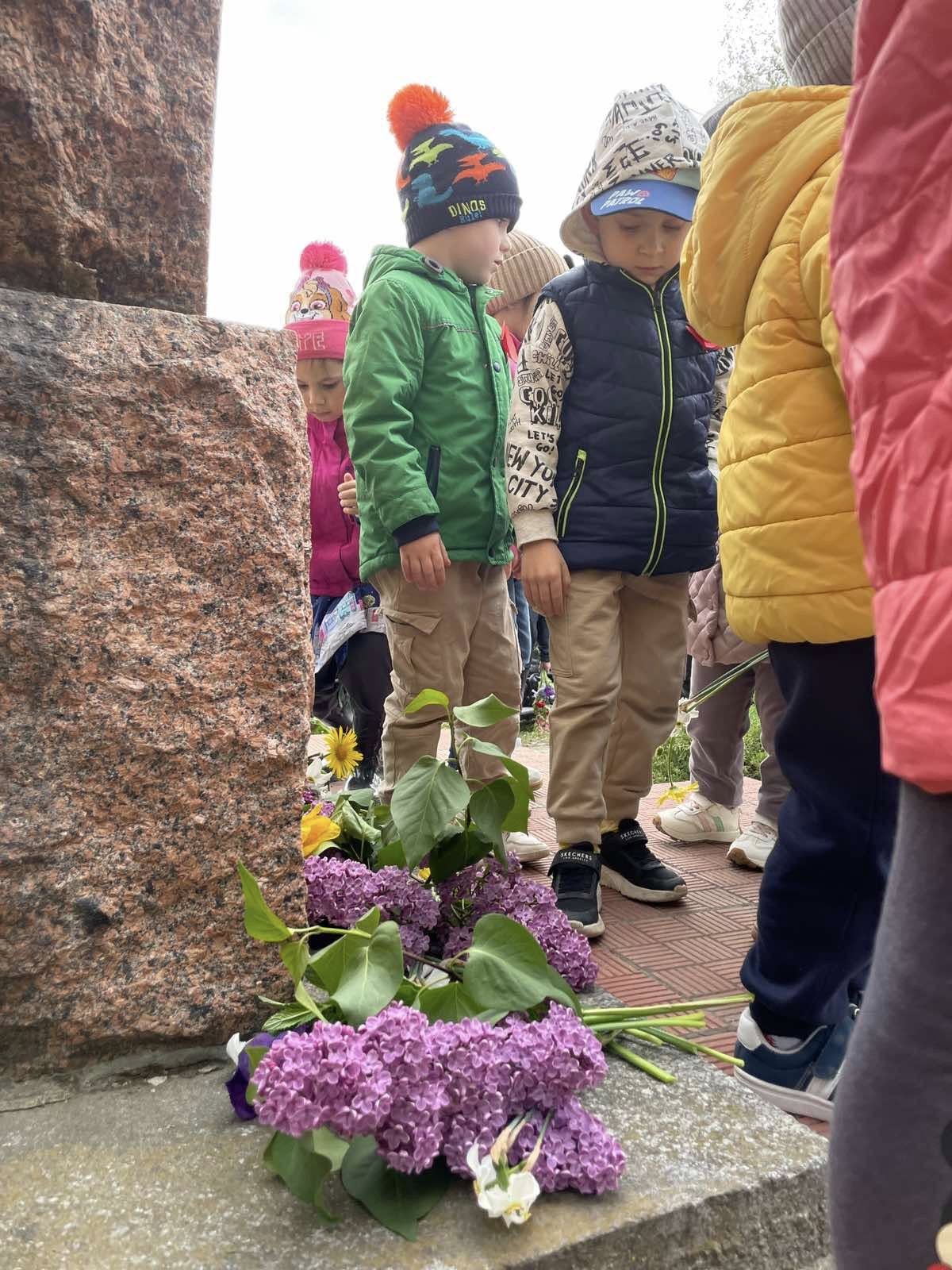 Фото без опису