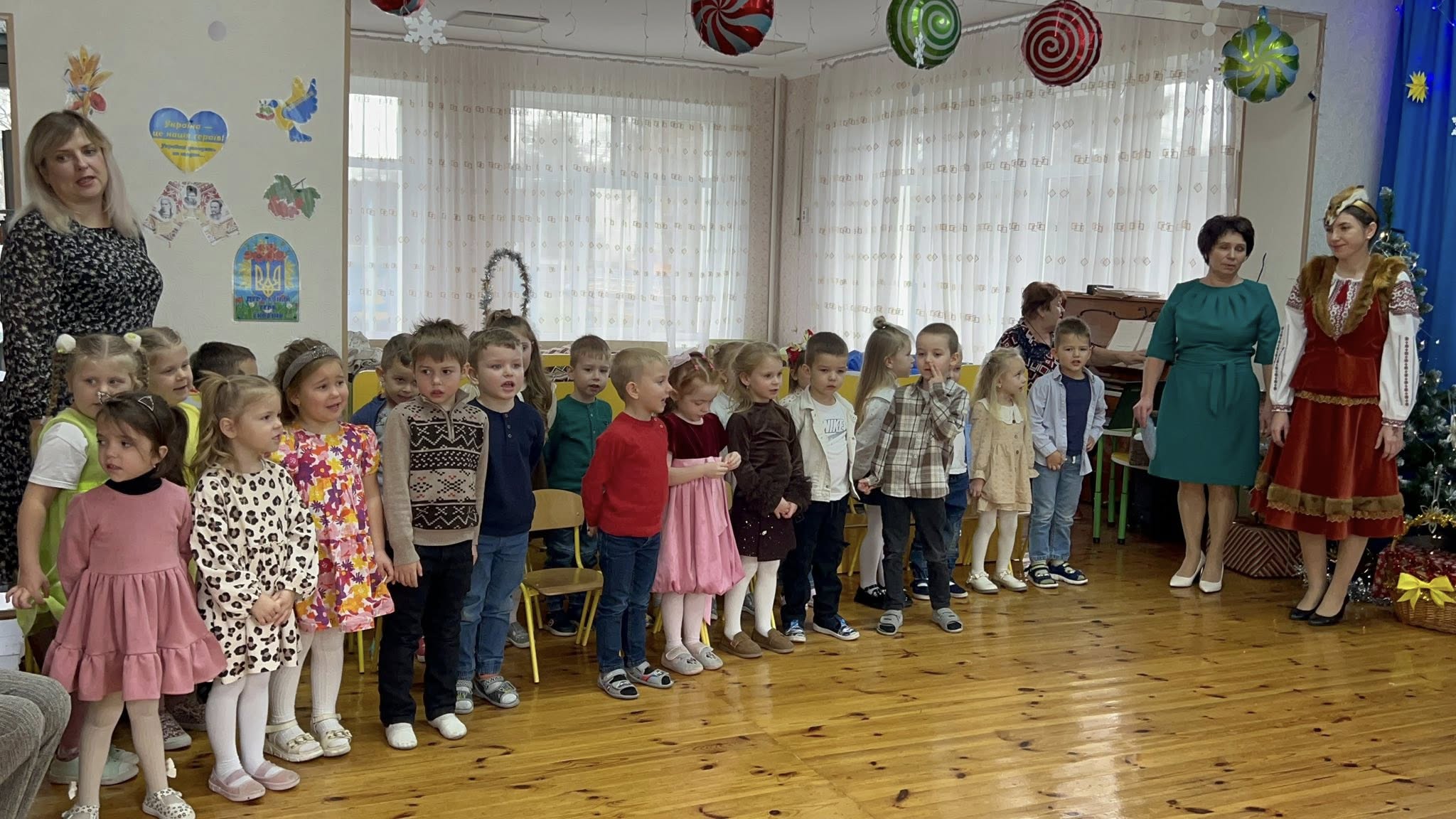 Фото без опису