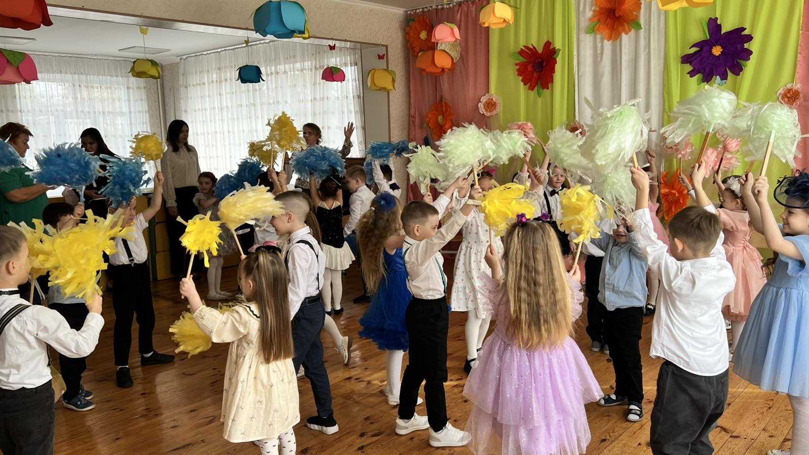 Фото без опису