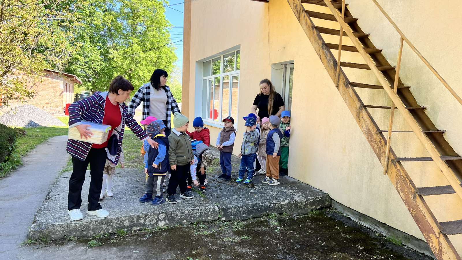 Фото без опису