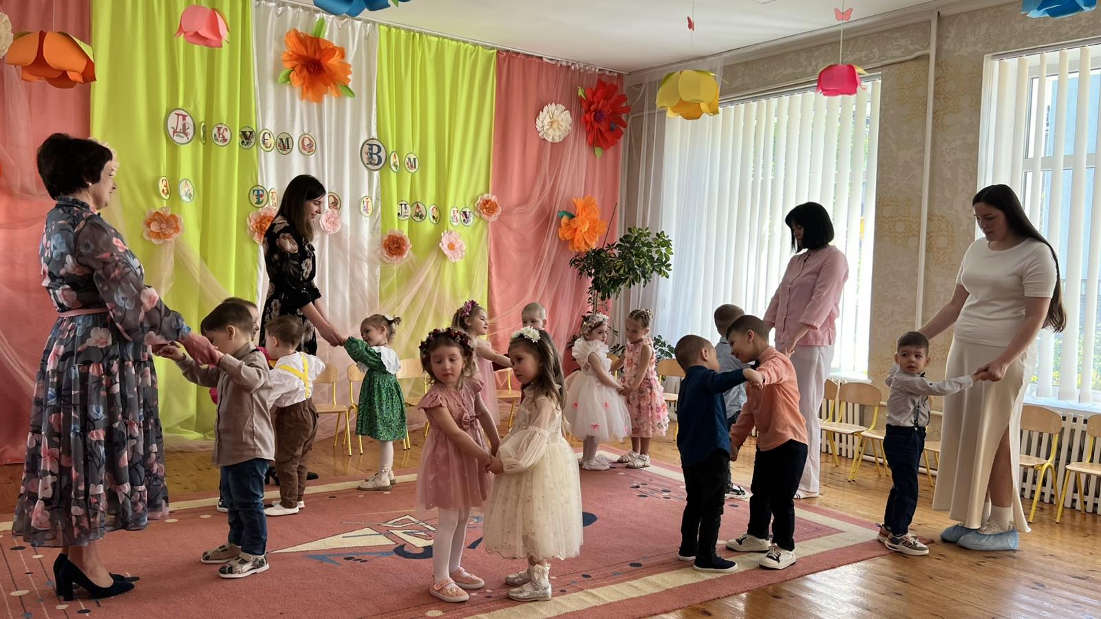 Фото без опису