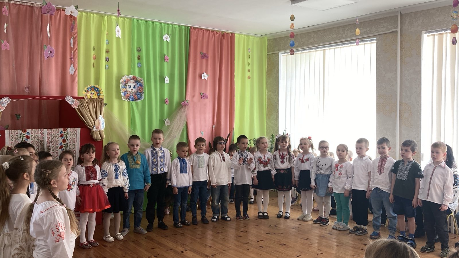 Фото без опису
