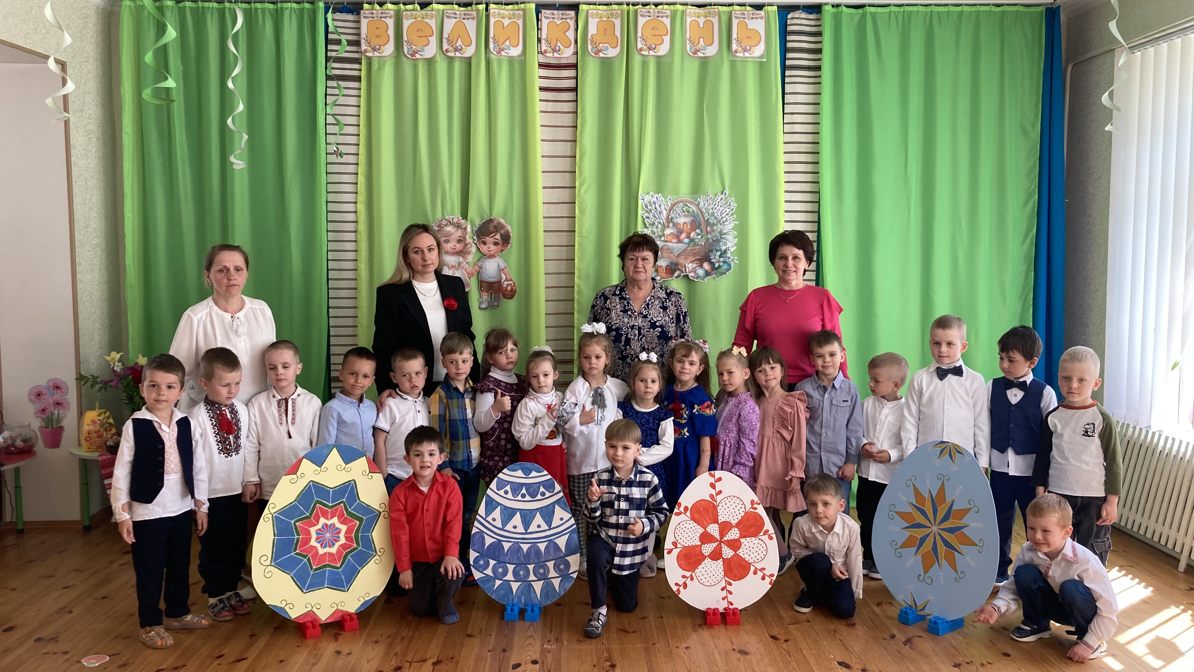 Фото без опису