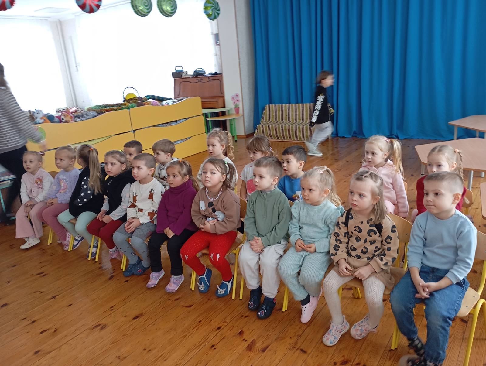 Фото без опису