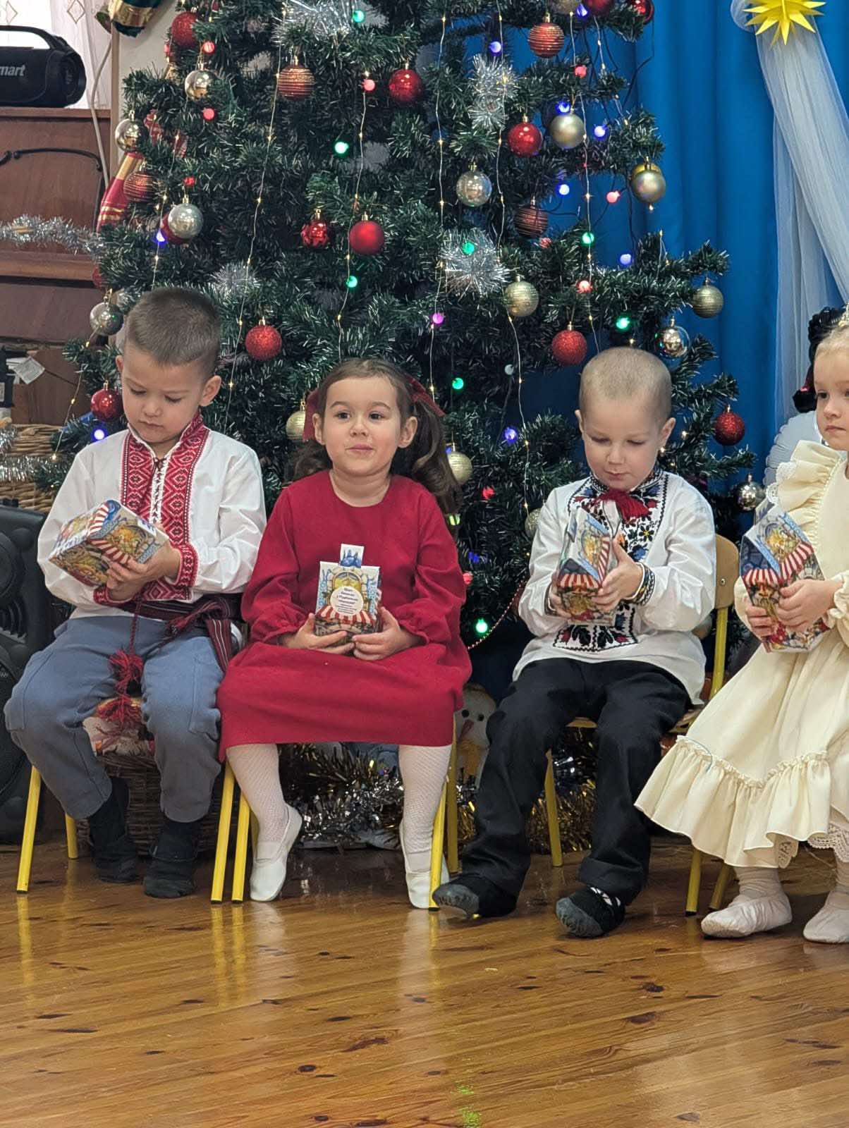 Фото без опису