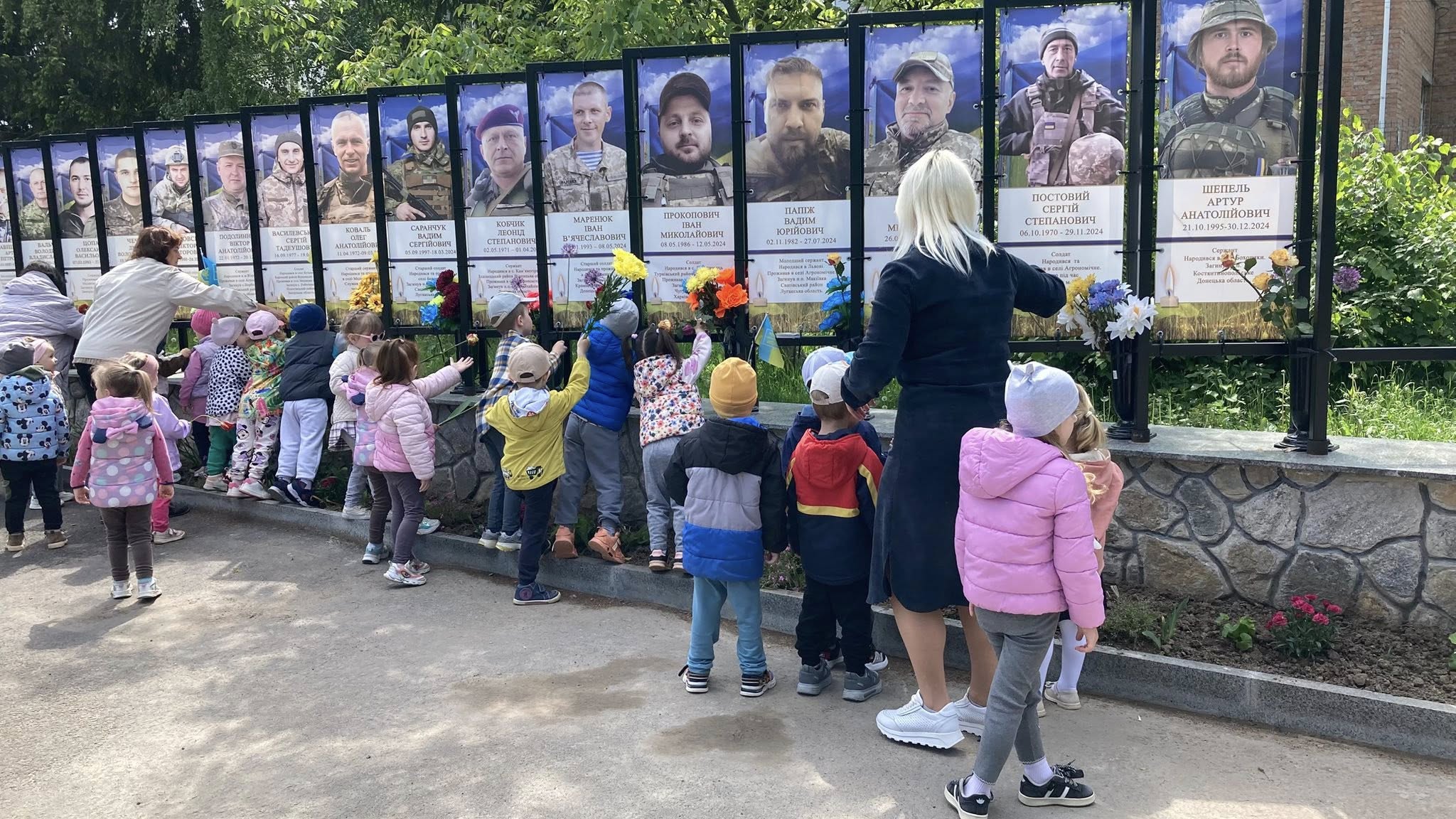 Фото без опису