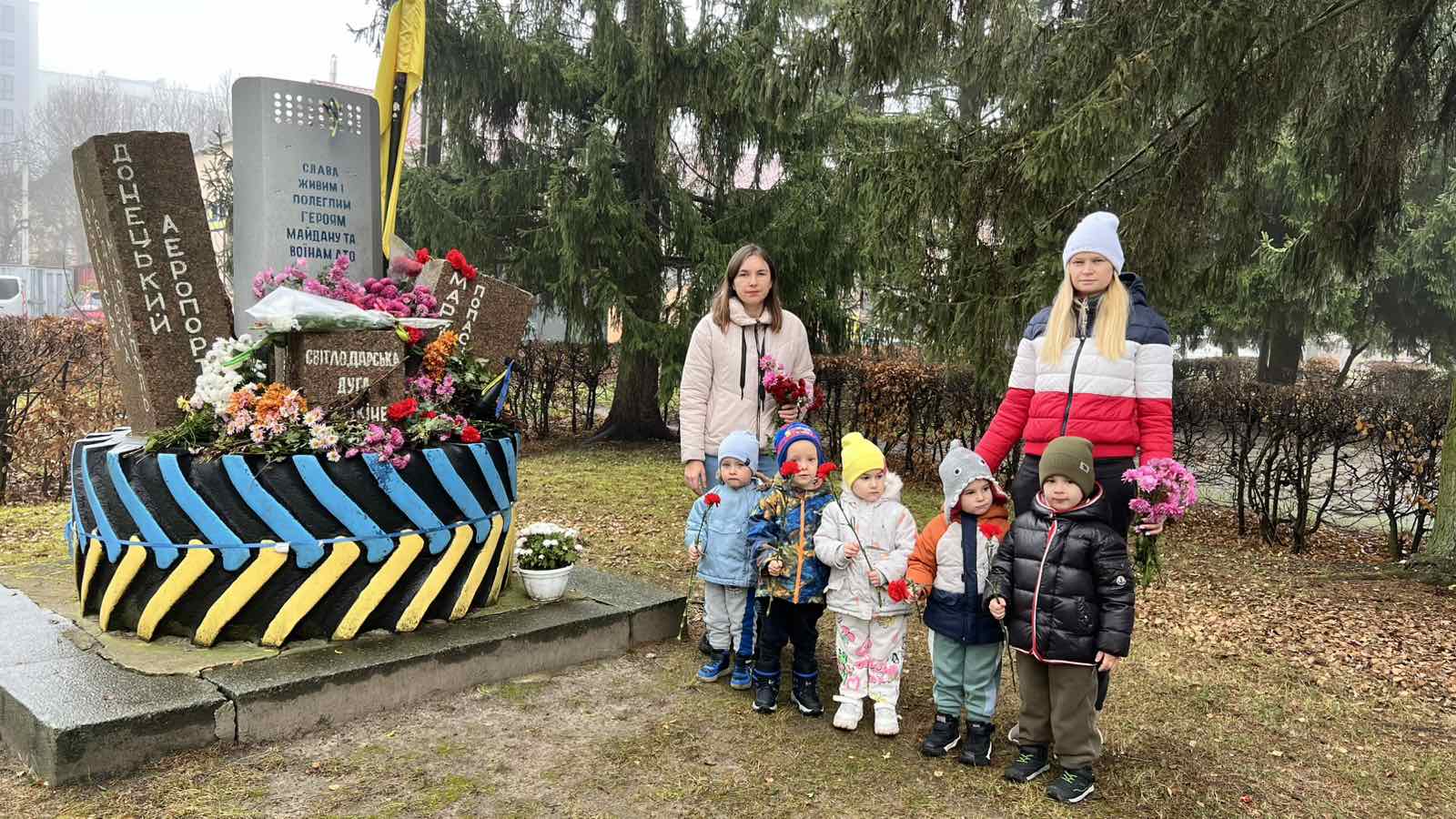 Фото без опису