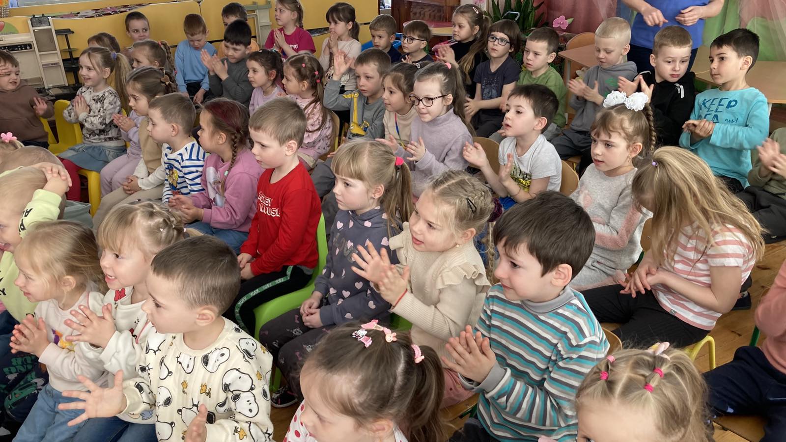 Фото без опису
