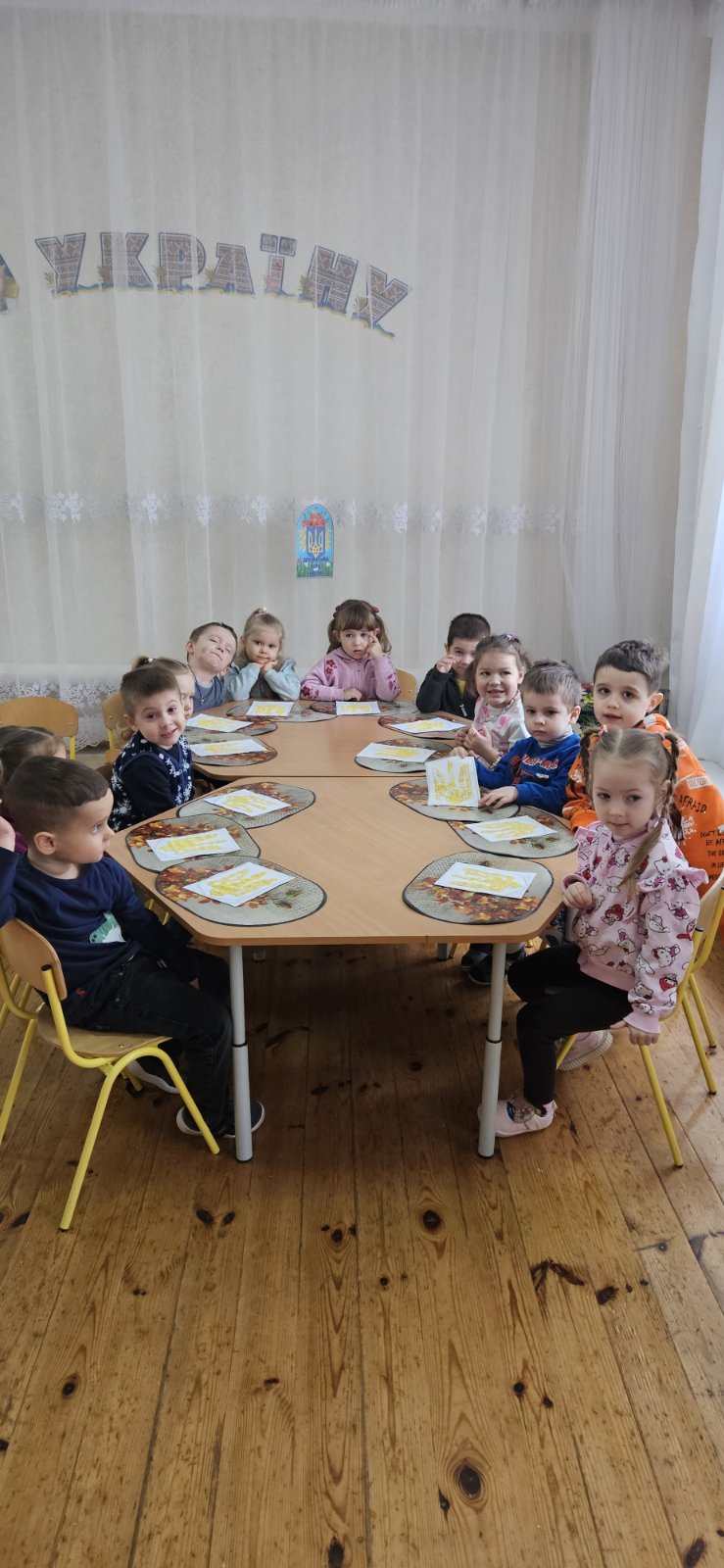 Фото без опису