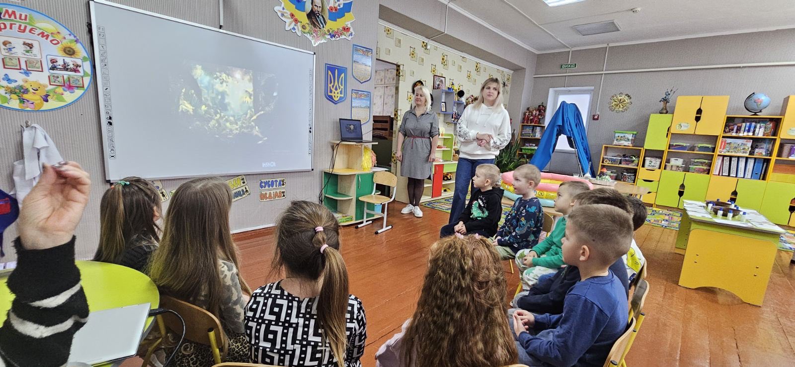 Фото без опису