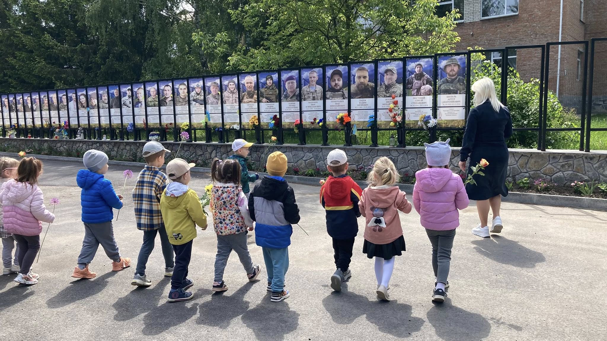 Фото без опису