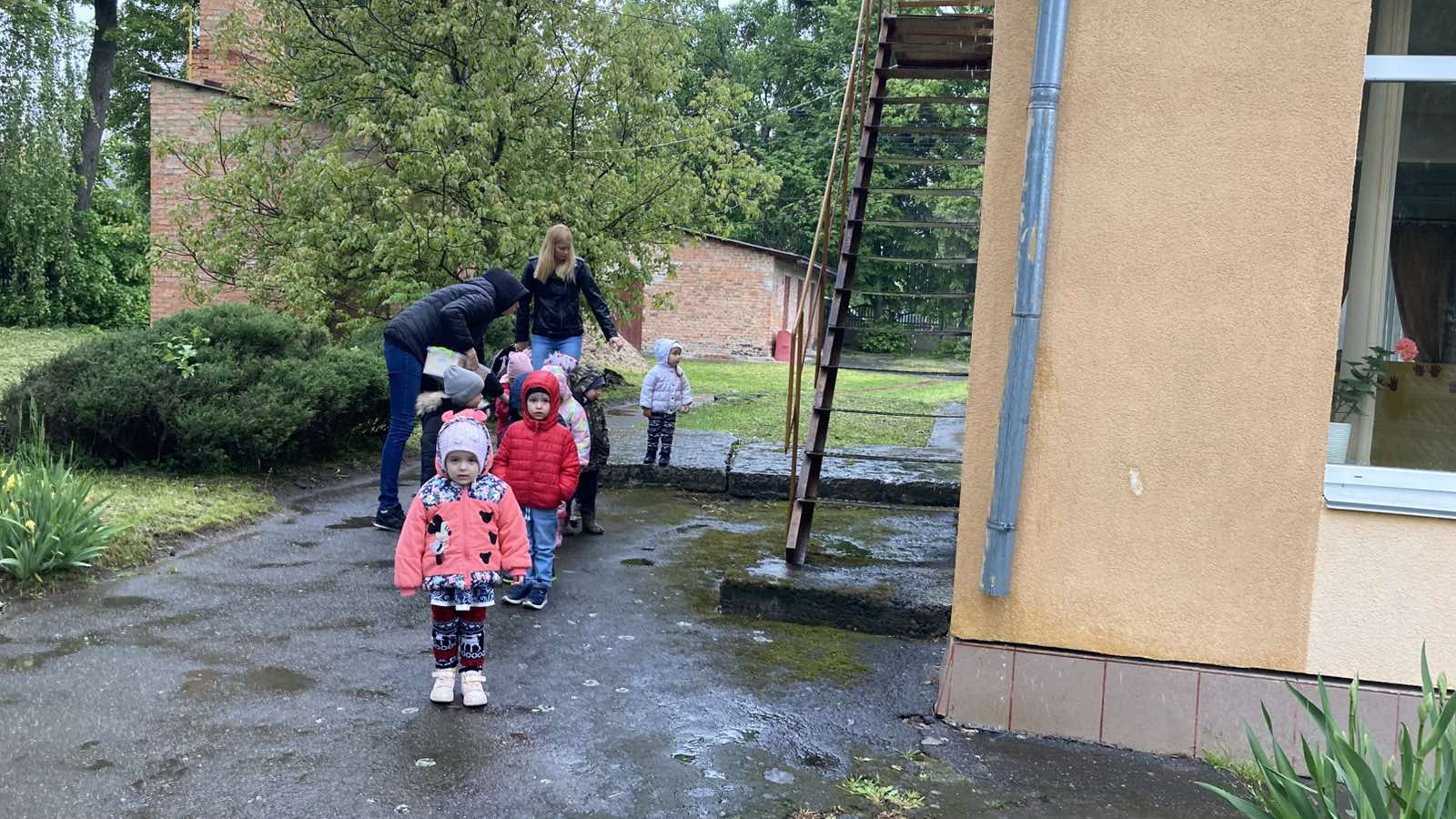 Фото без опису