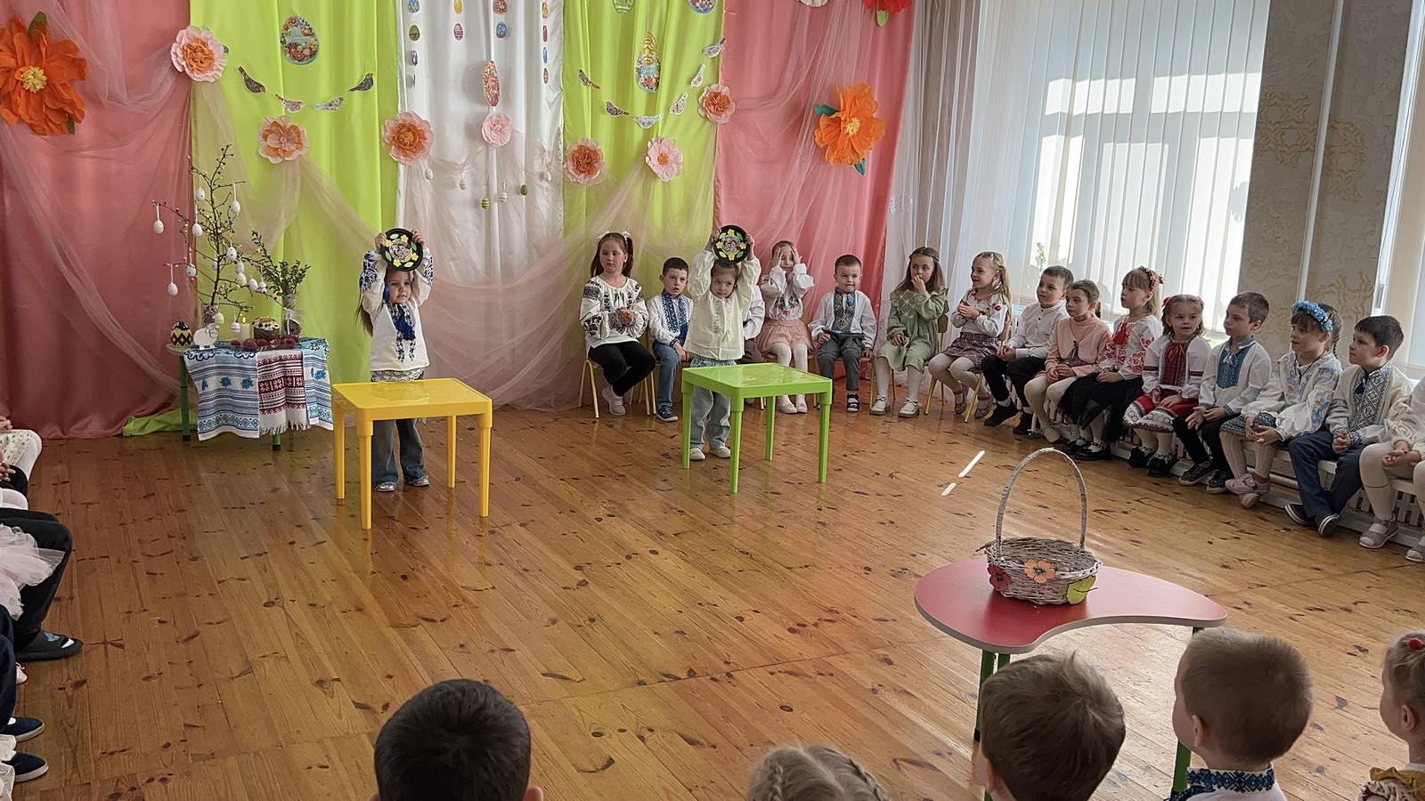 Фото без опису