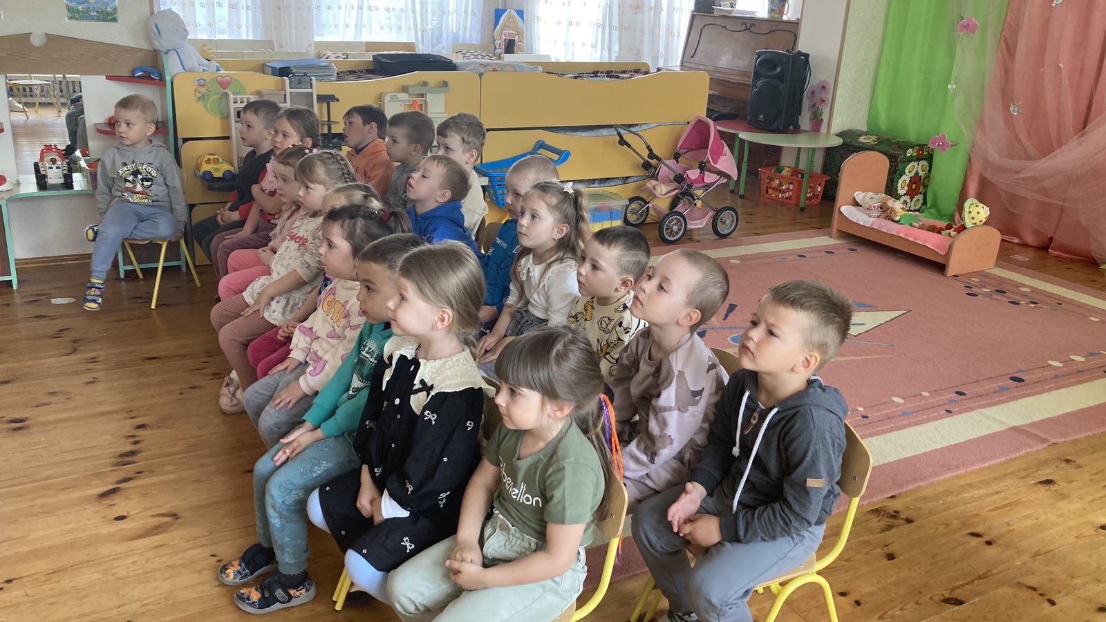 Фото без опису