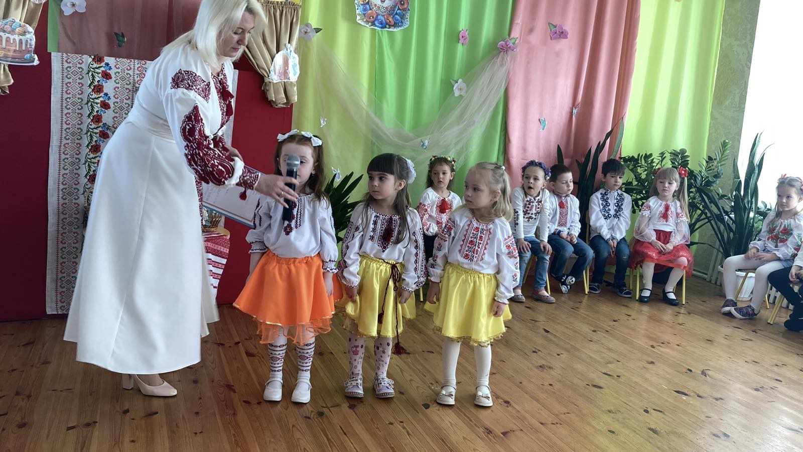 Фото без опису