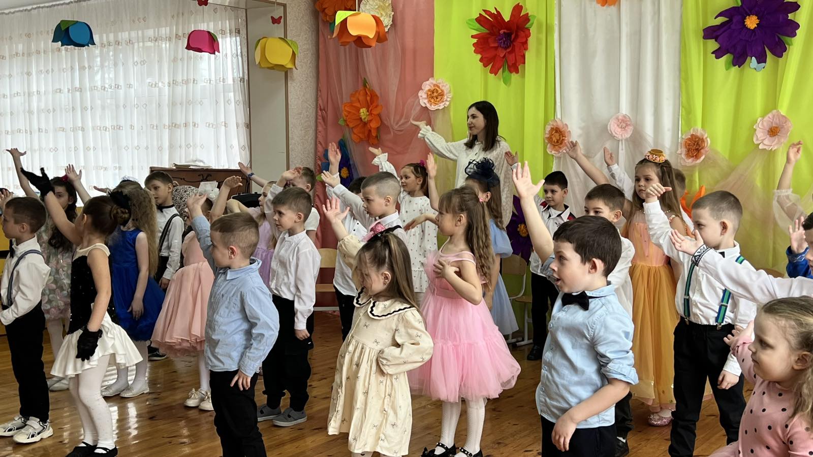 Фото без опису