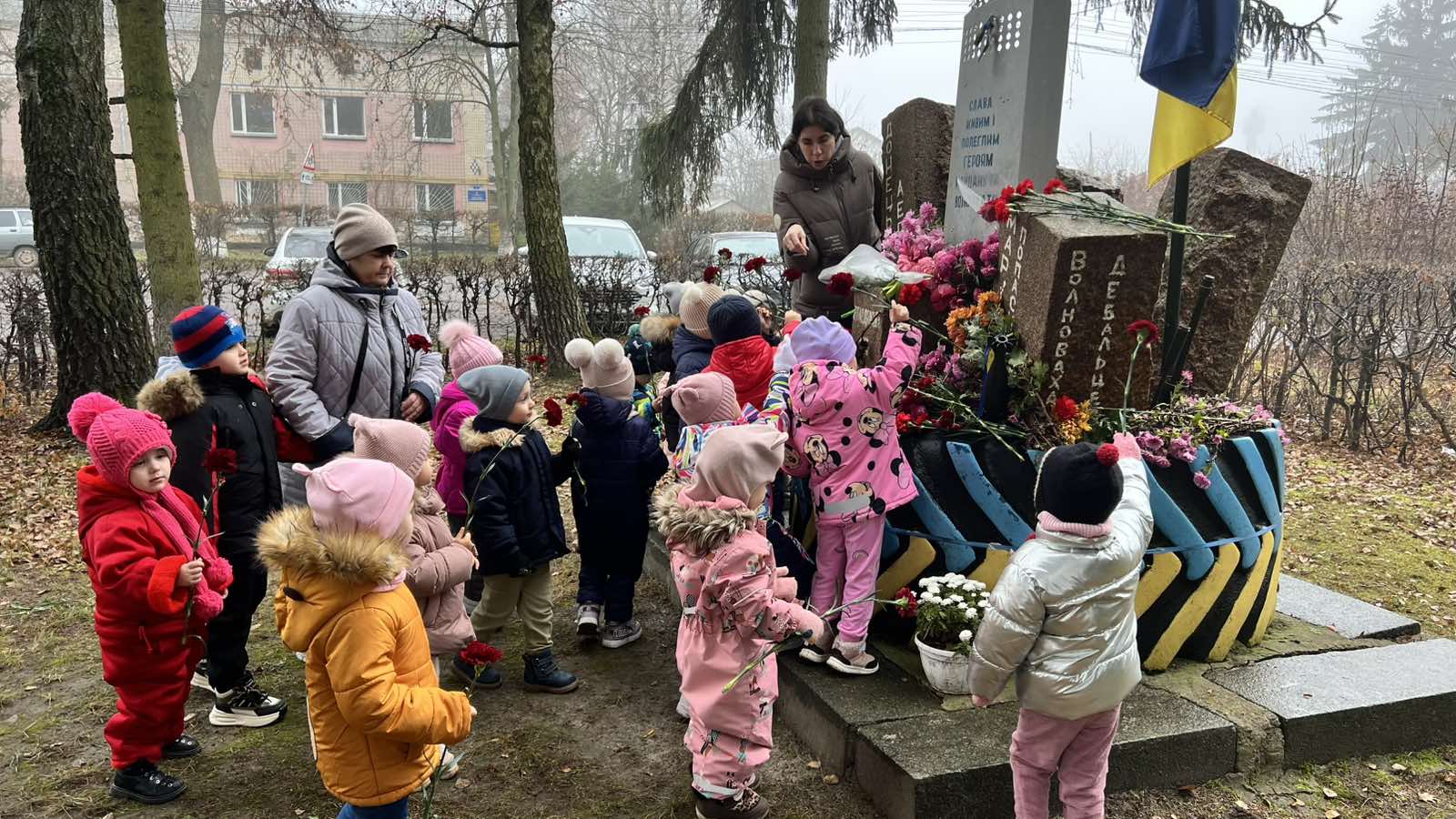 Фото без опису