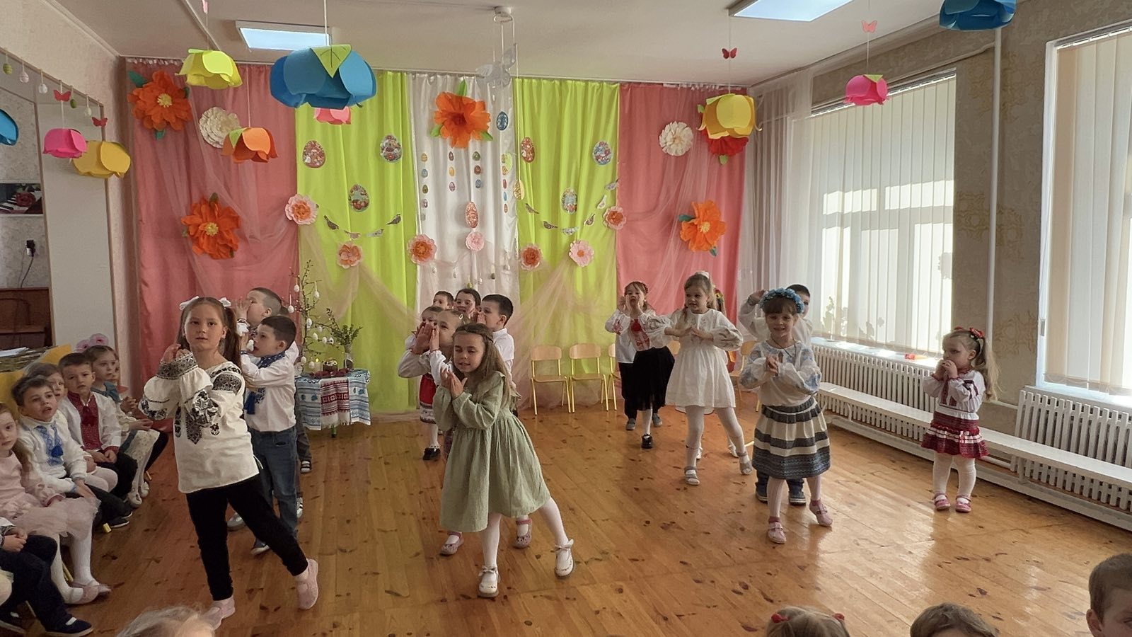 Фото без опису