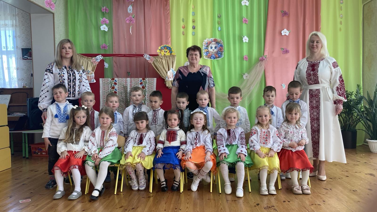 Фото без опису