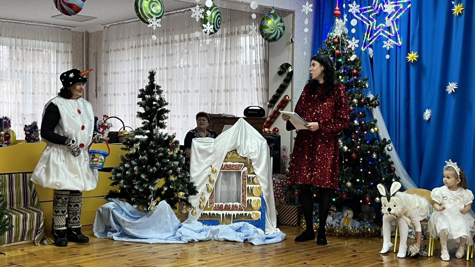 Фото без опису