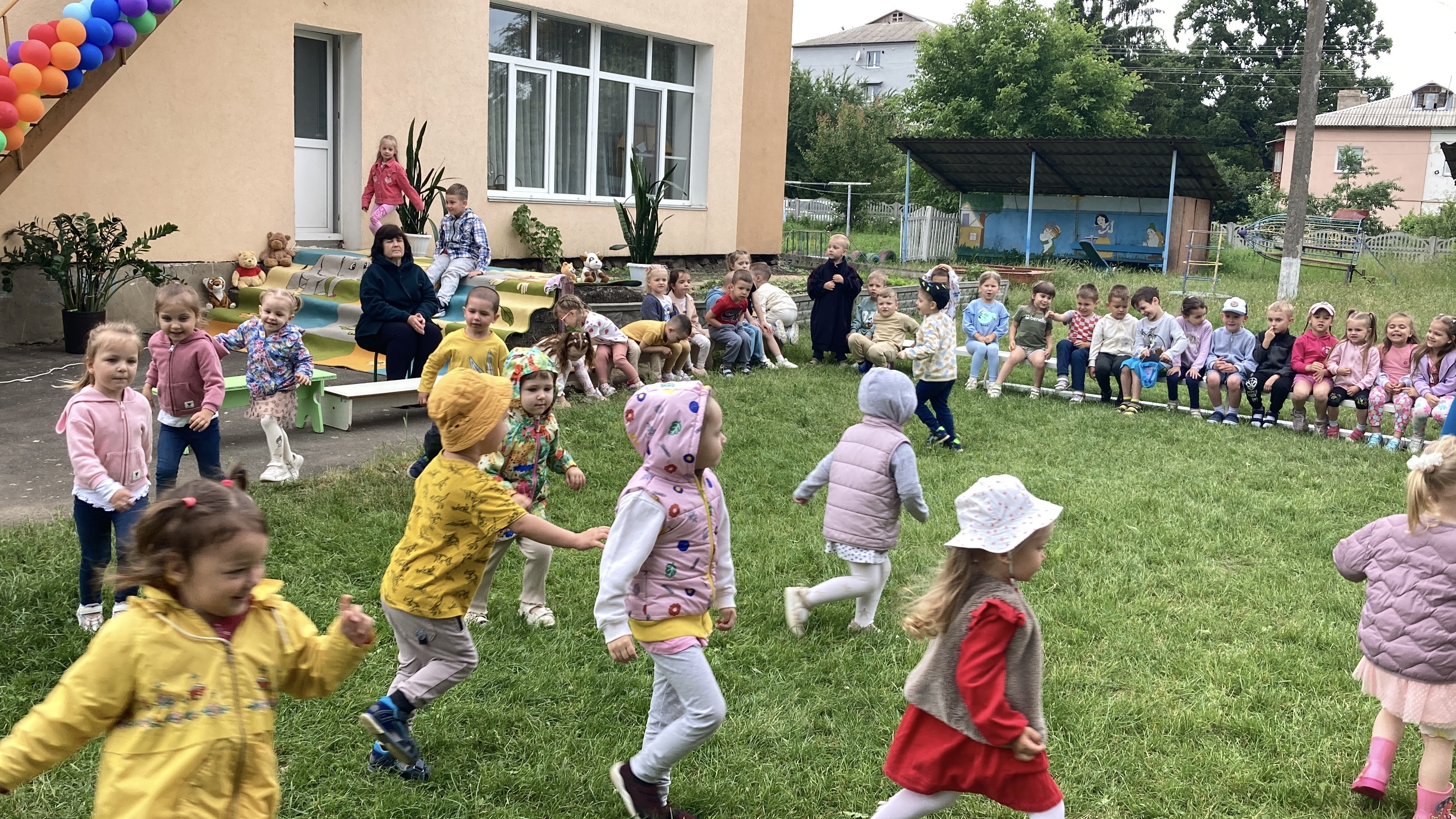 Фото без опису
