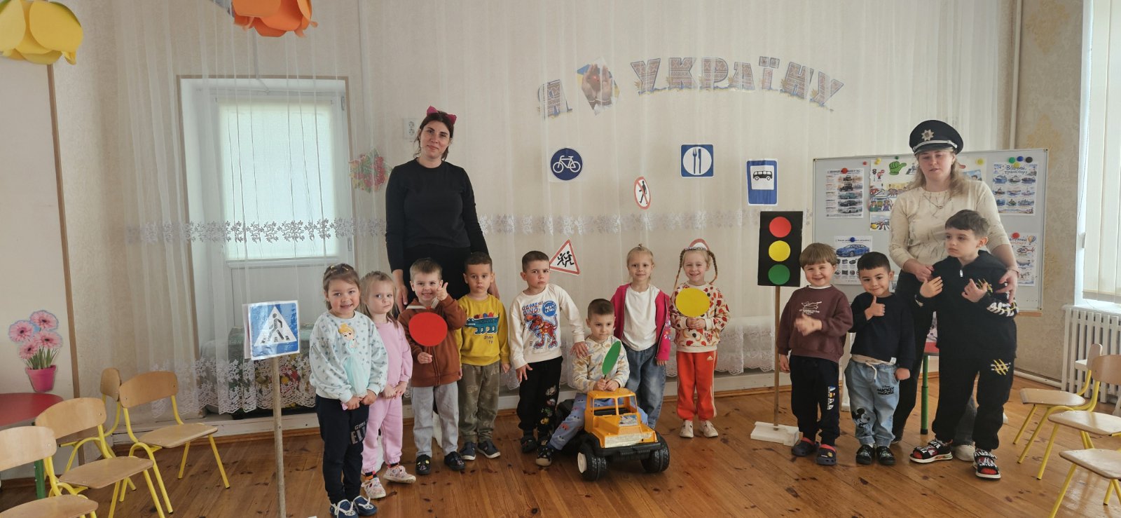 Фото без опису