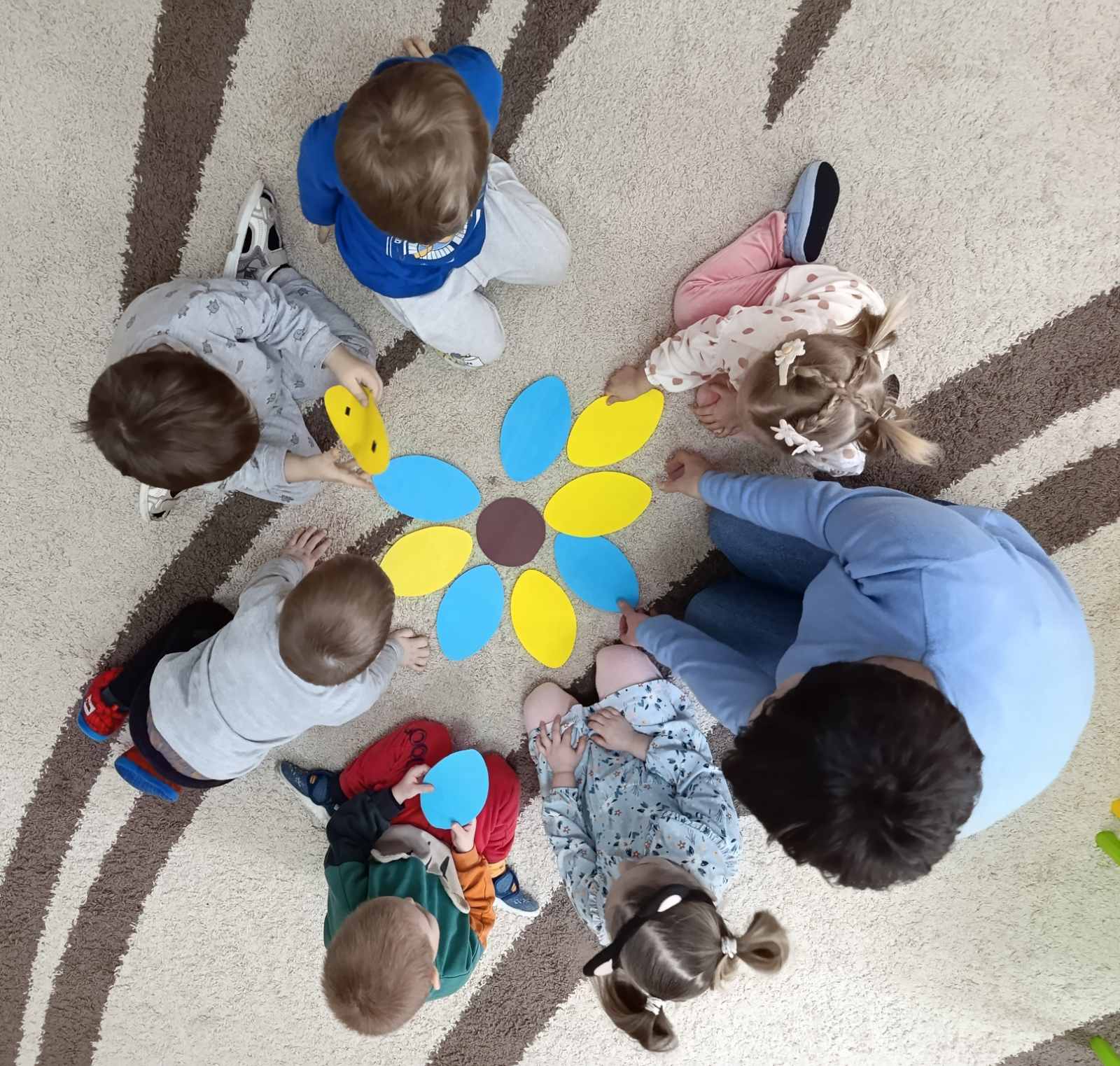 Фото без опису