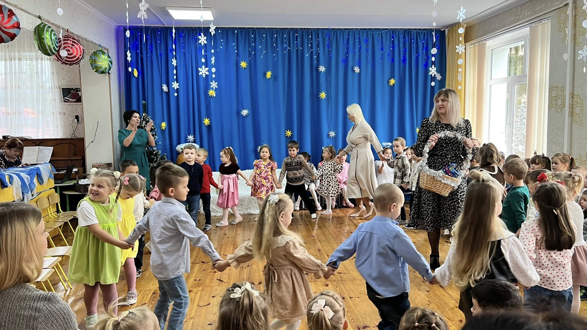 Фото без опису