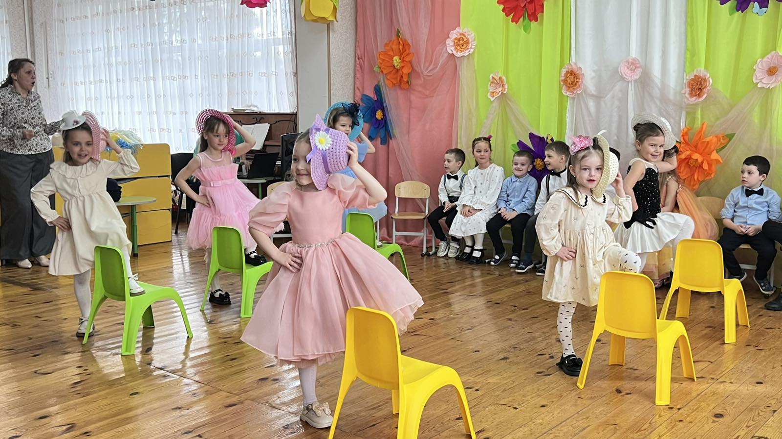 Фото без опису