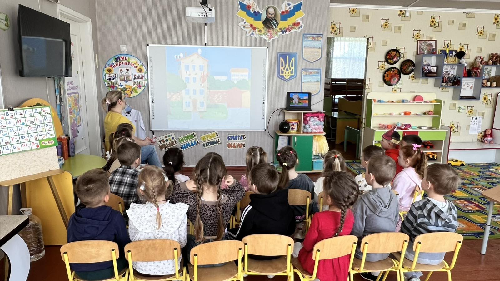 Фото без опису