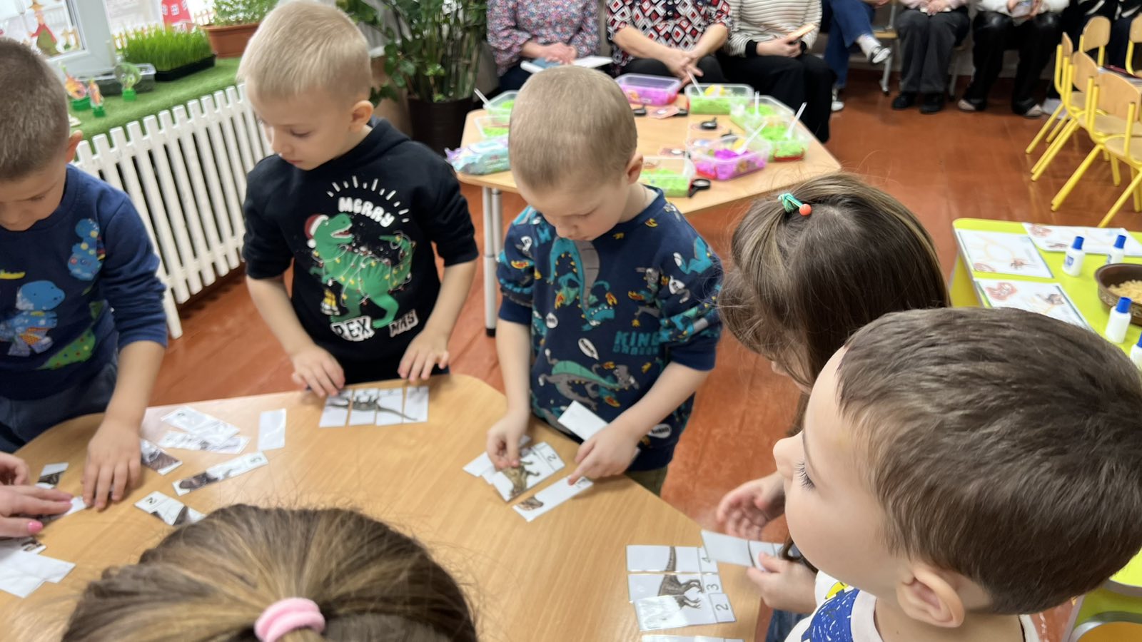 Фото без опису