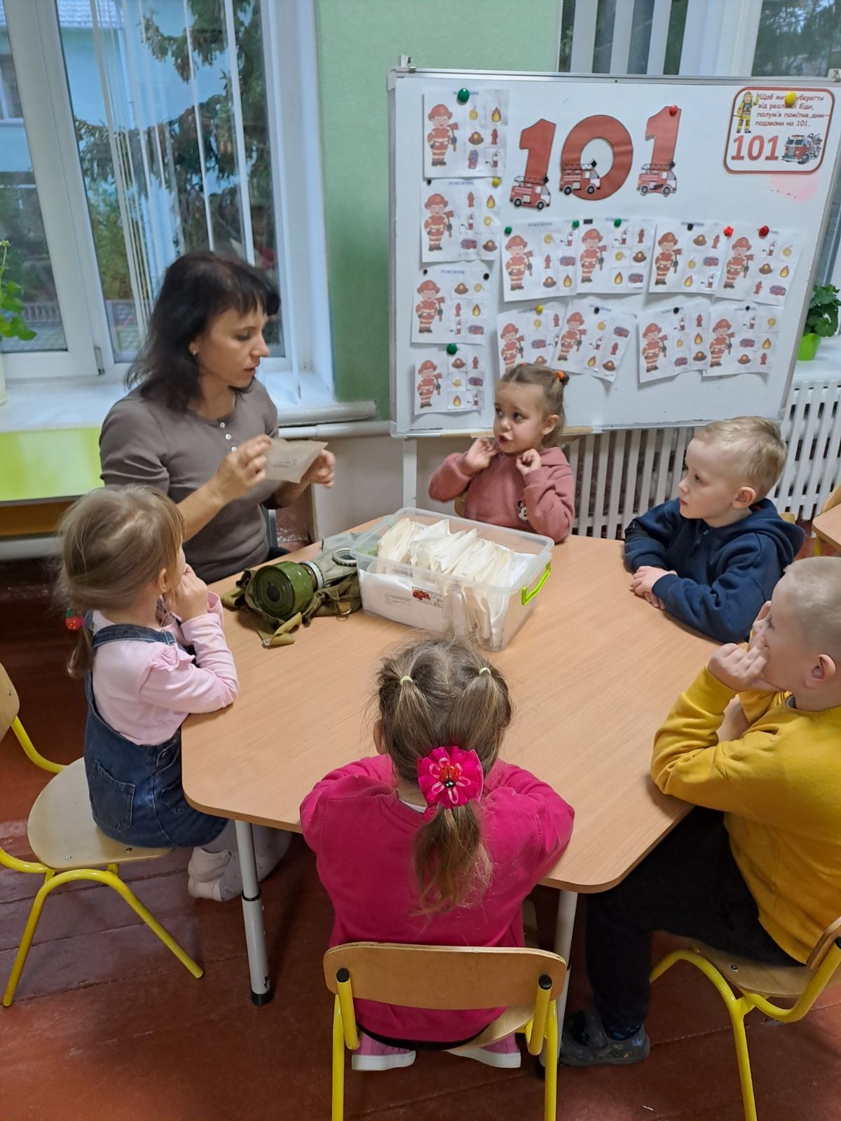 Фото без опису
