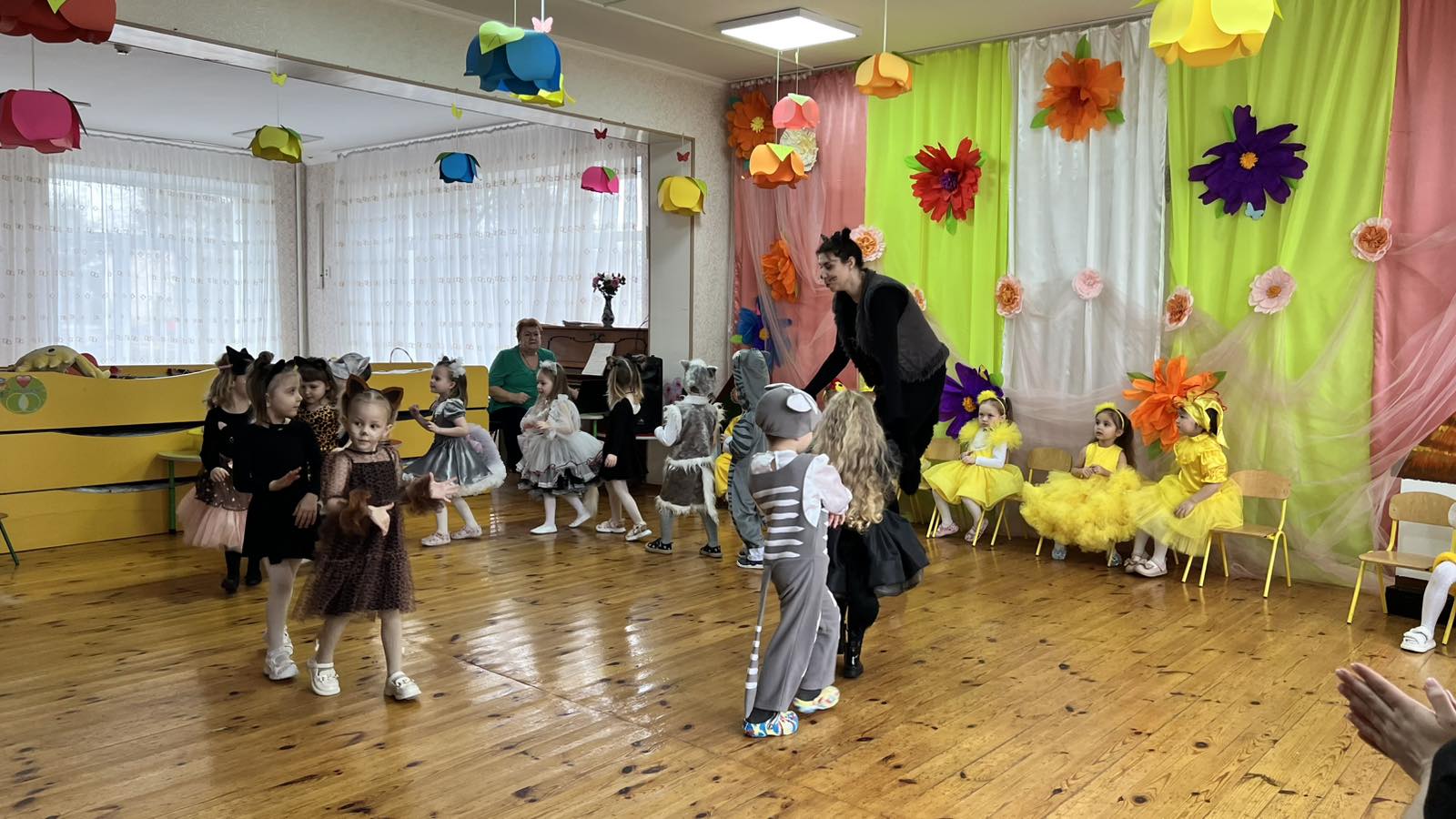 Фото без опису