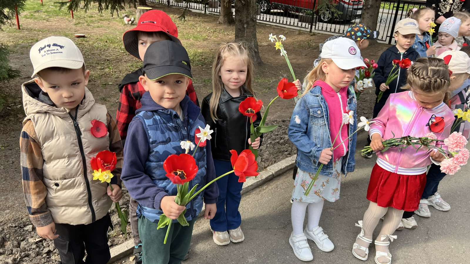 Фото без опису
