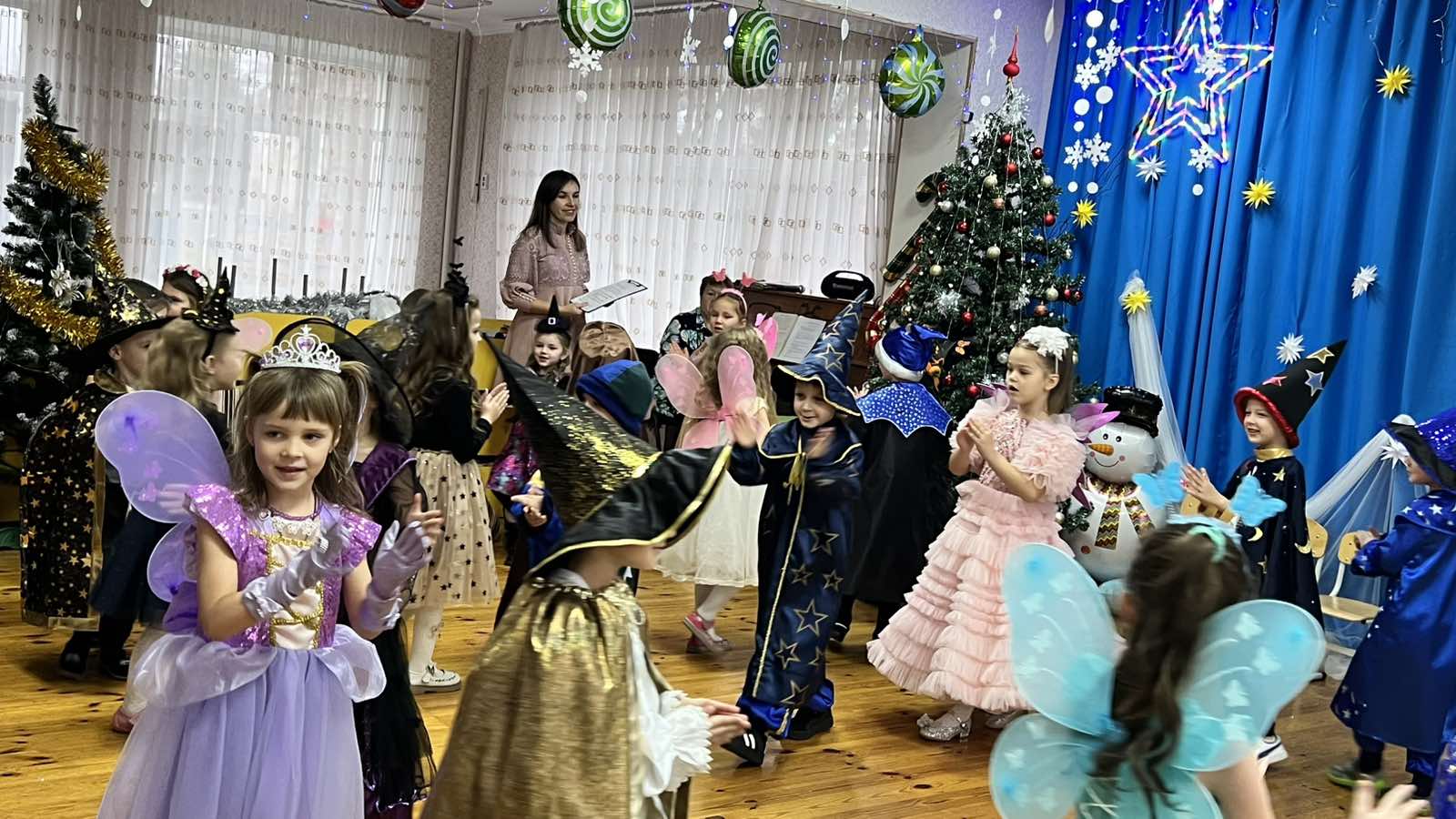 Фото без опису