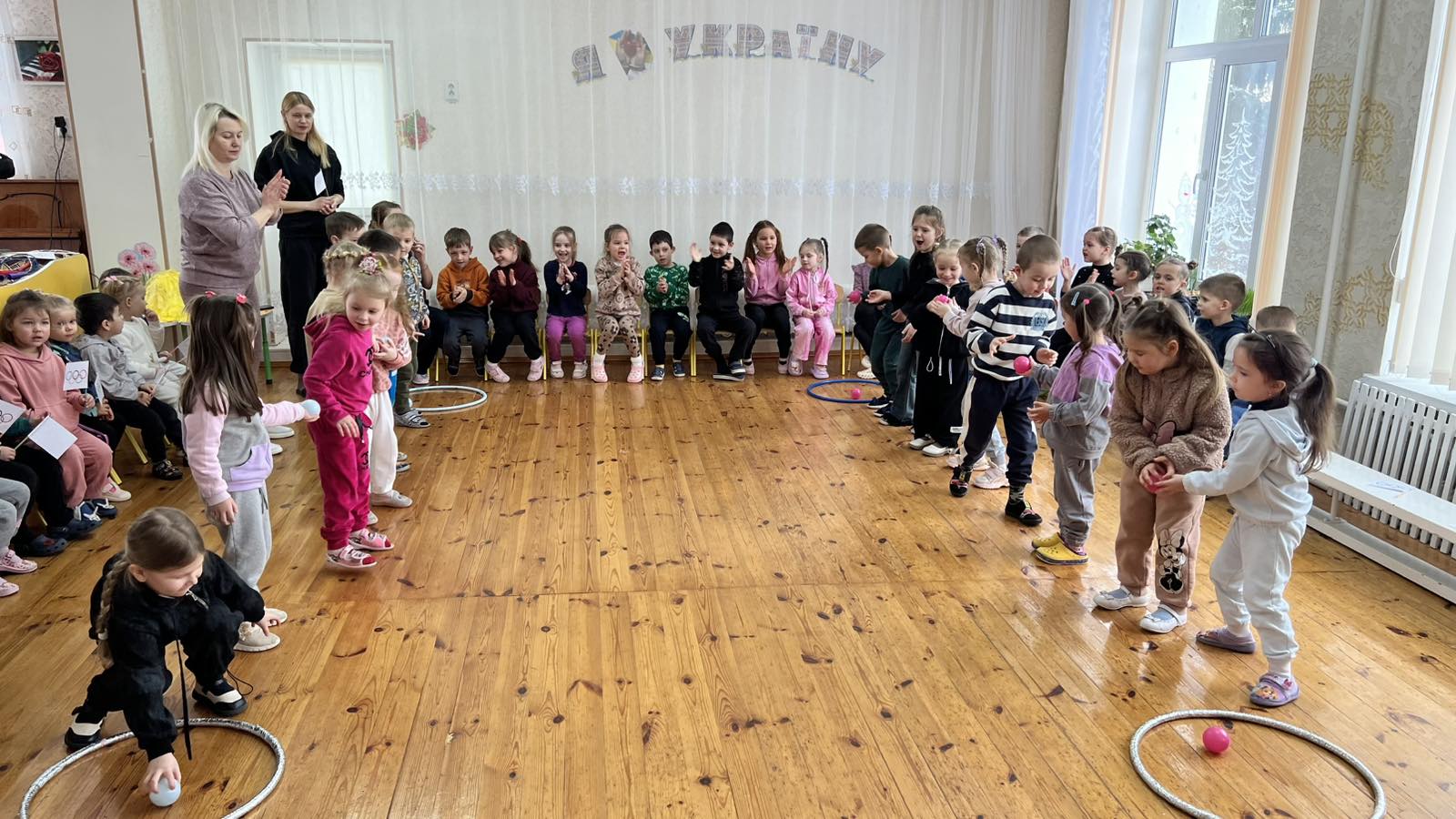 Фото без опису